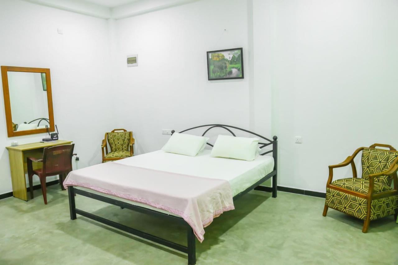 Sandy Palms Guesthouse Hikkaduwa Esterno foto