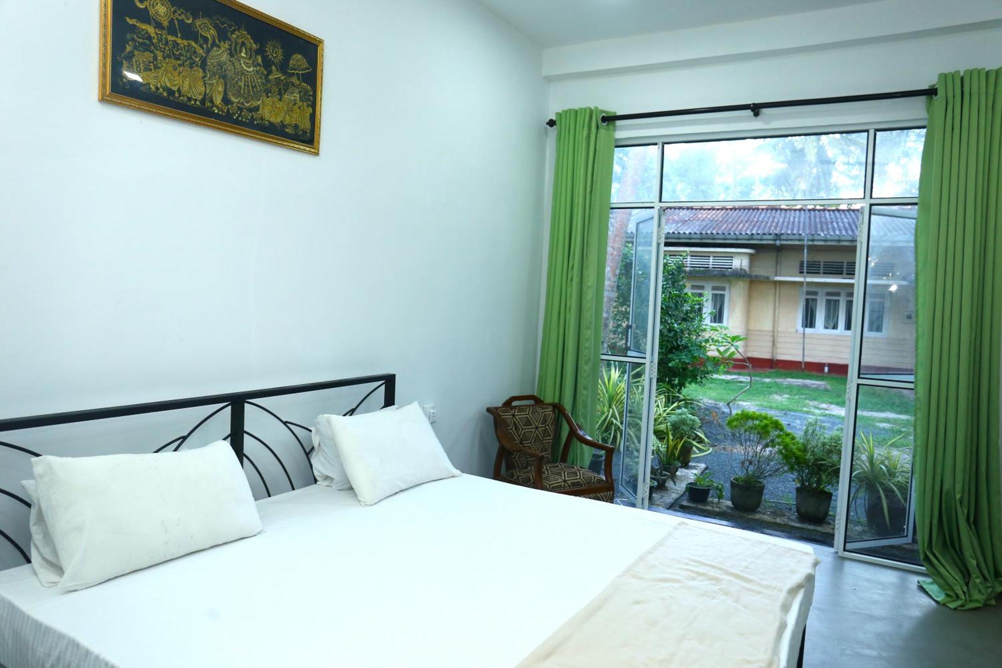 Sandy Palms Guesthouse Hikkaduwa Esterno foto