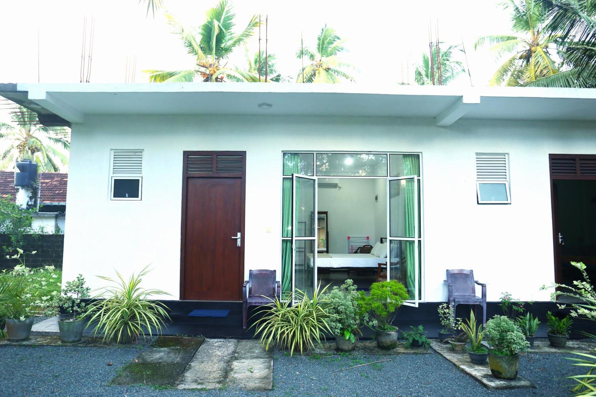 Sandy Palms Guesthouse Hikkaduwa Esterno foto