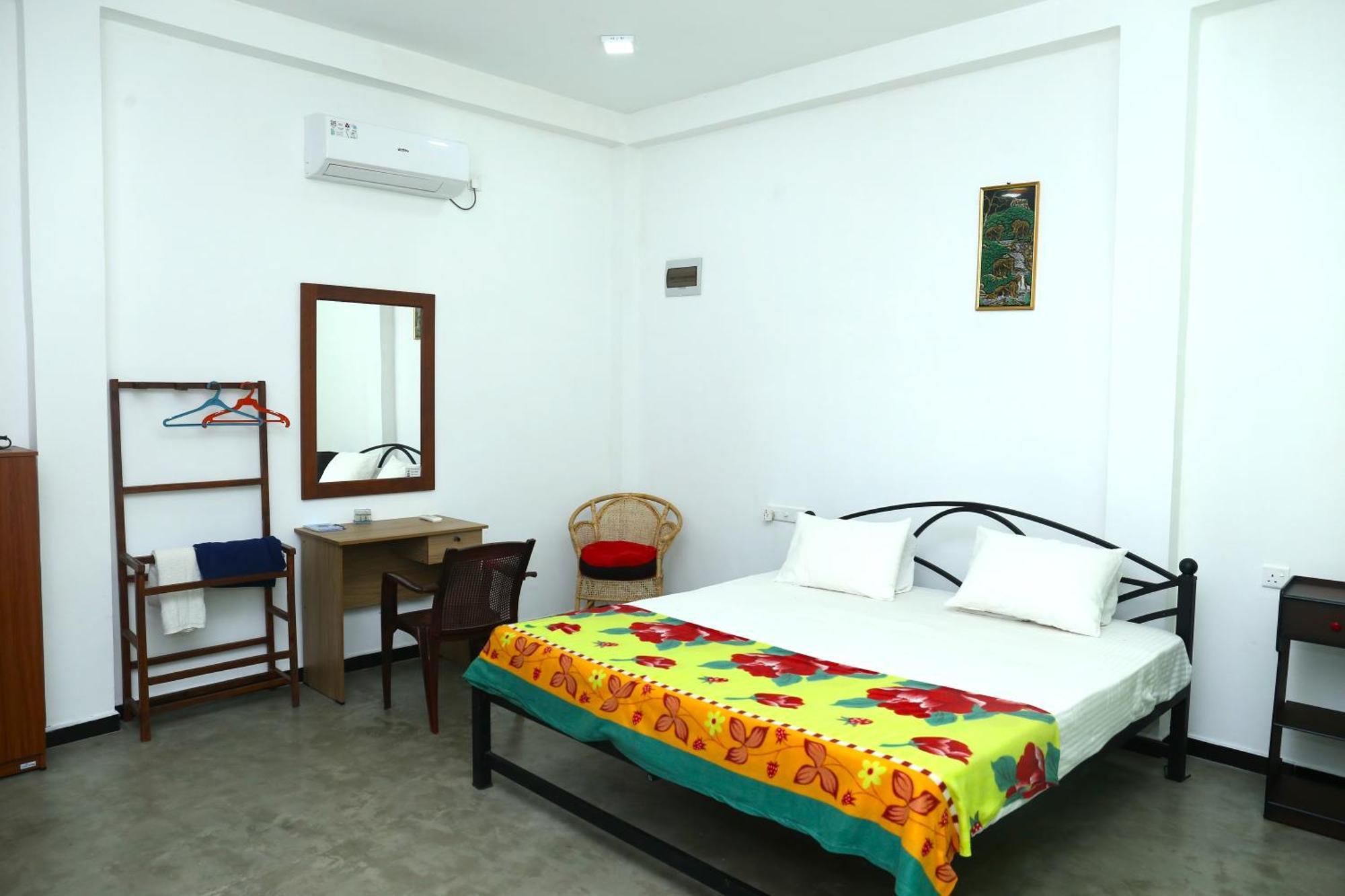 Sandy Palms Guesthouse Hikkaduwa Esterno foto