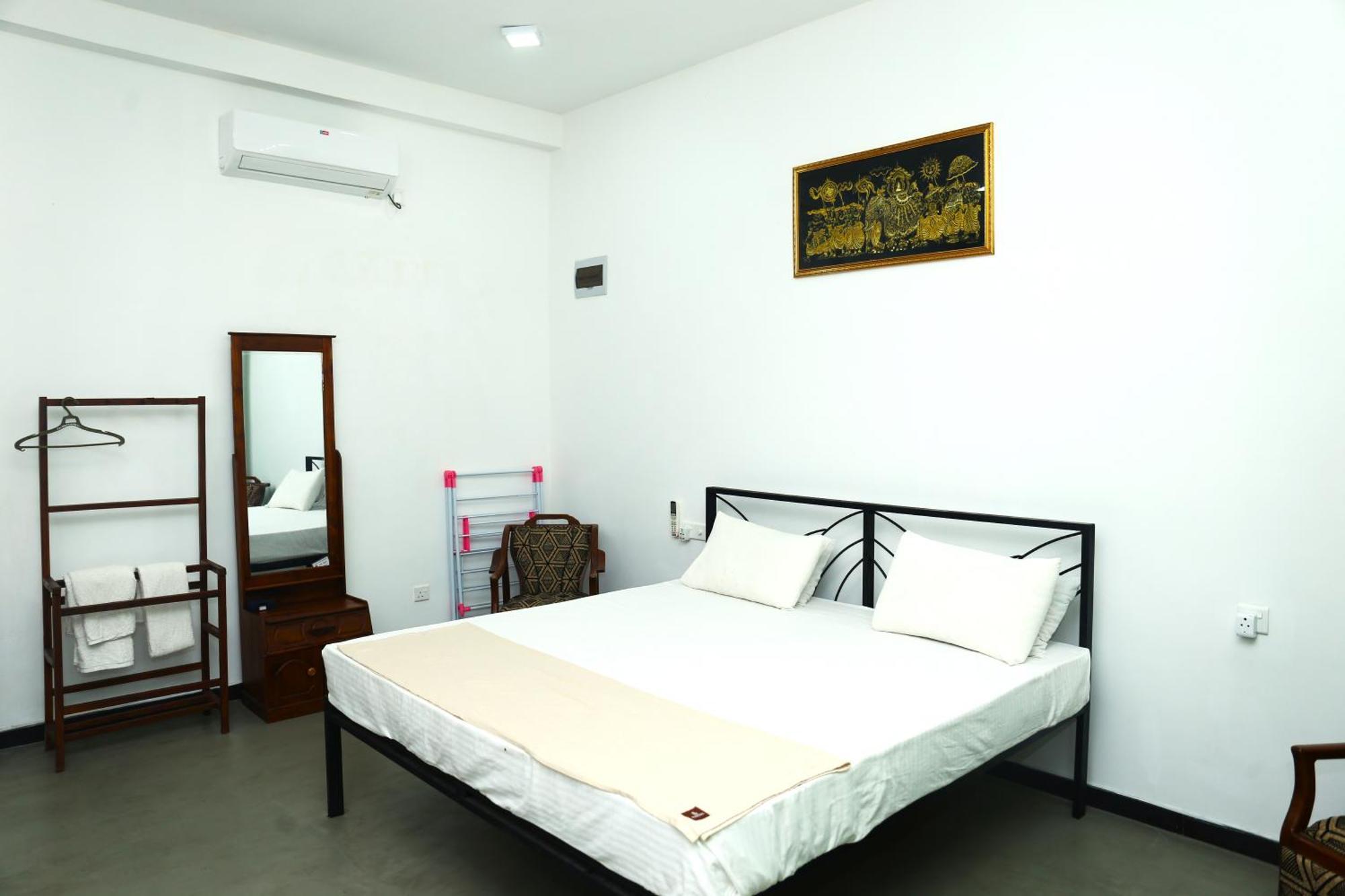 Sandy Palms Guesthouse Hikkaduwa Esterno foto