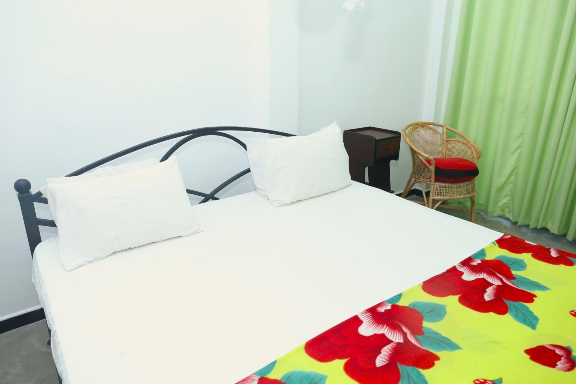 Sandy Palms Guesthouse Hikkaduwa Esterno foto