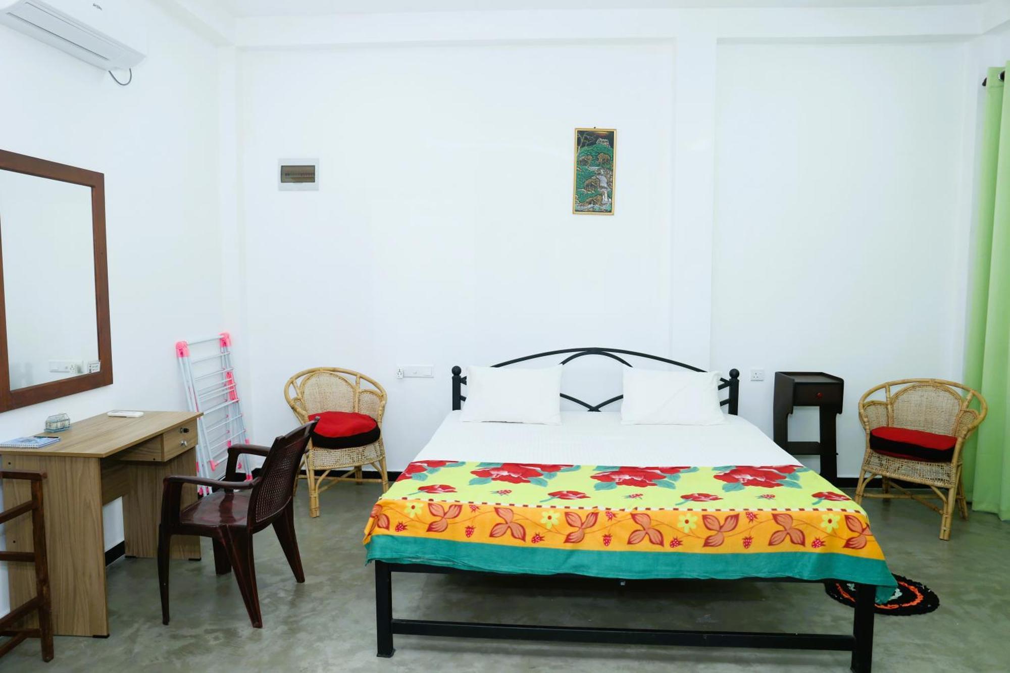 Sandy Palms Guesthouse Hikkaduwa Esterno foto