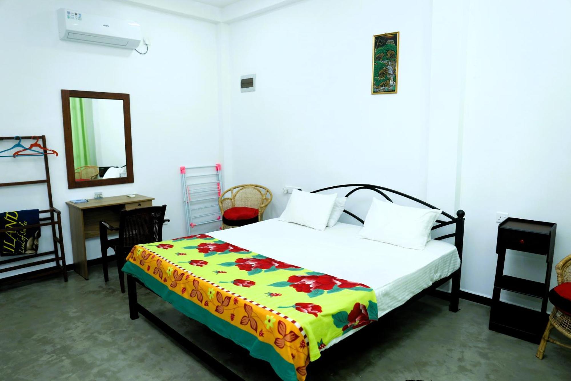 Sandy Palms Guesthouse Hikkaduwa Esterno foto